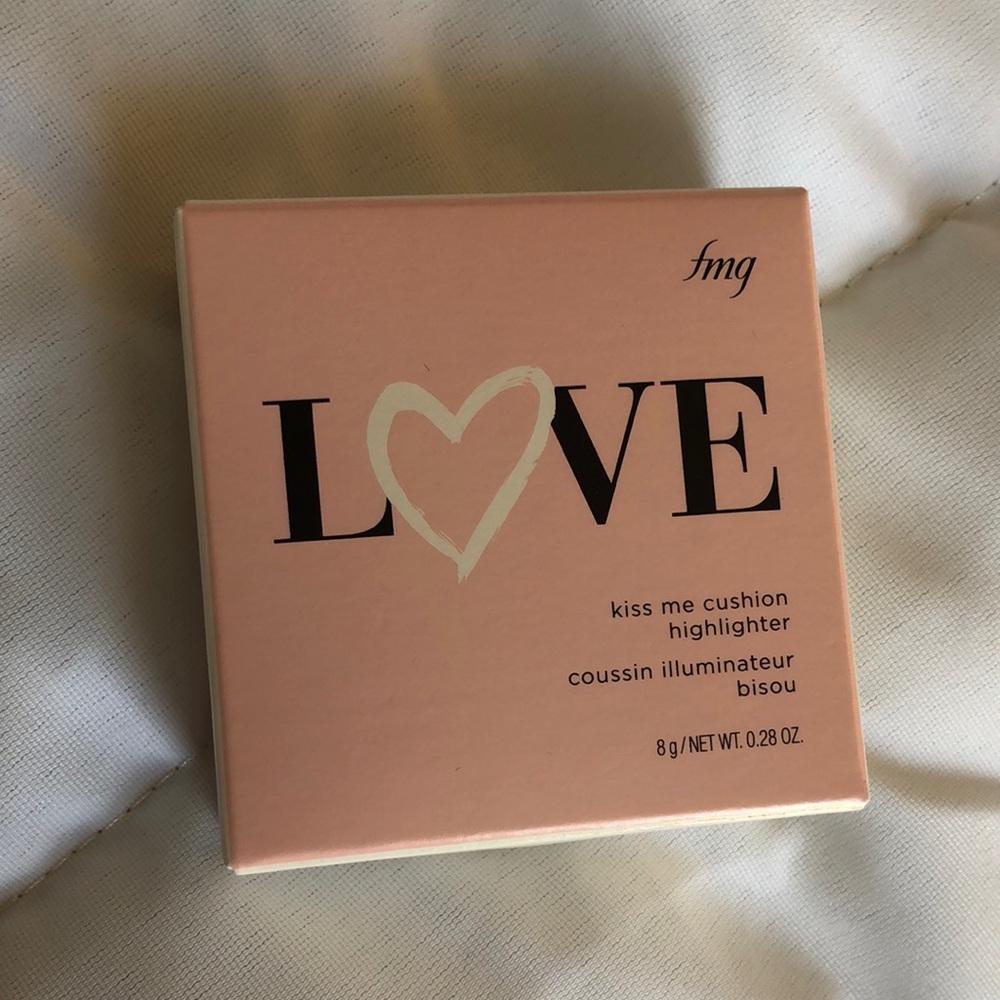 Avon Pink Highlighter Compact